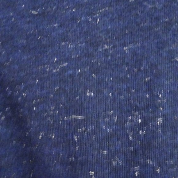 LAST CHANCE! MAKE AN OFFER!!! LOFT Navy t-shirt with shimmer thread. - Picture 3 of 3
